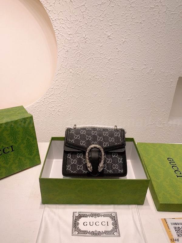 Gucci Handbags 5